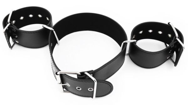BDSMaster Taillengurt mit Handfesseln in Schwarz 1