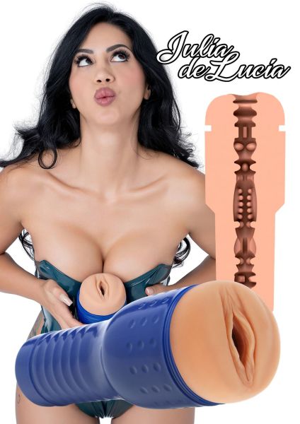 Private Julia de Lucia Pornstar Pussy Masturbator